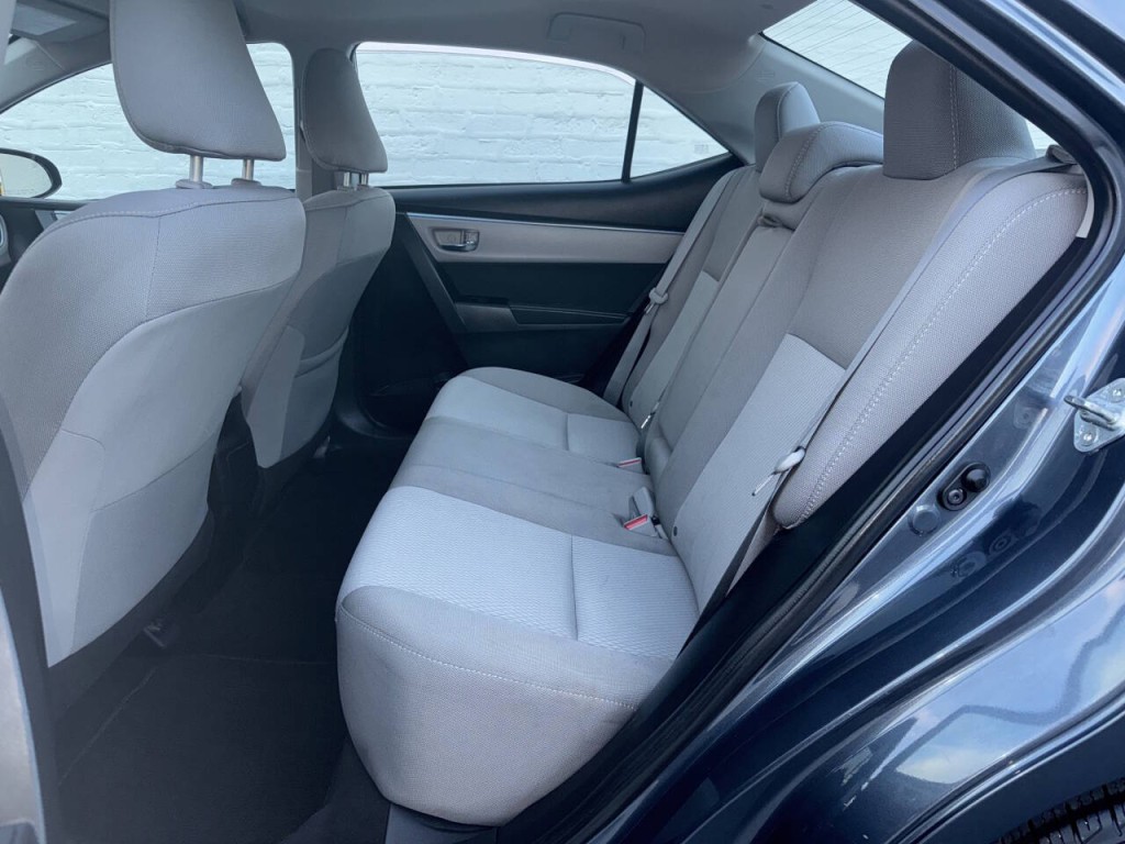 2016 Toyota Corolla Image 23