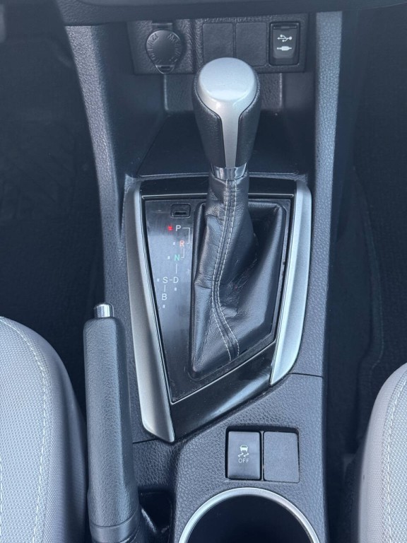 2016 Toyota Corolla Image 26