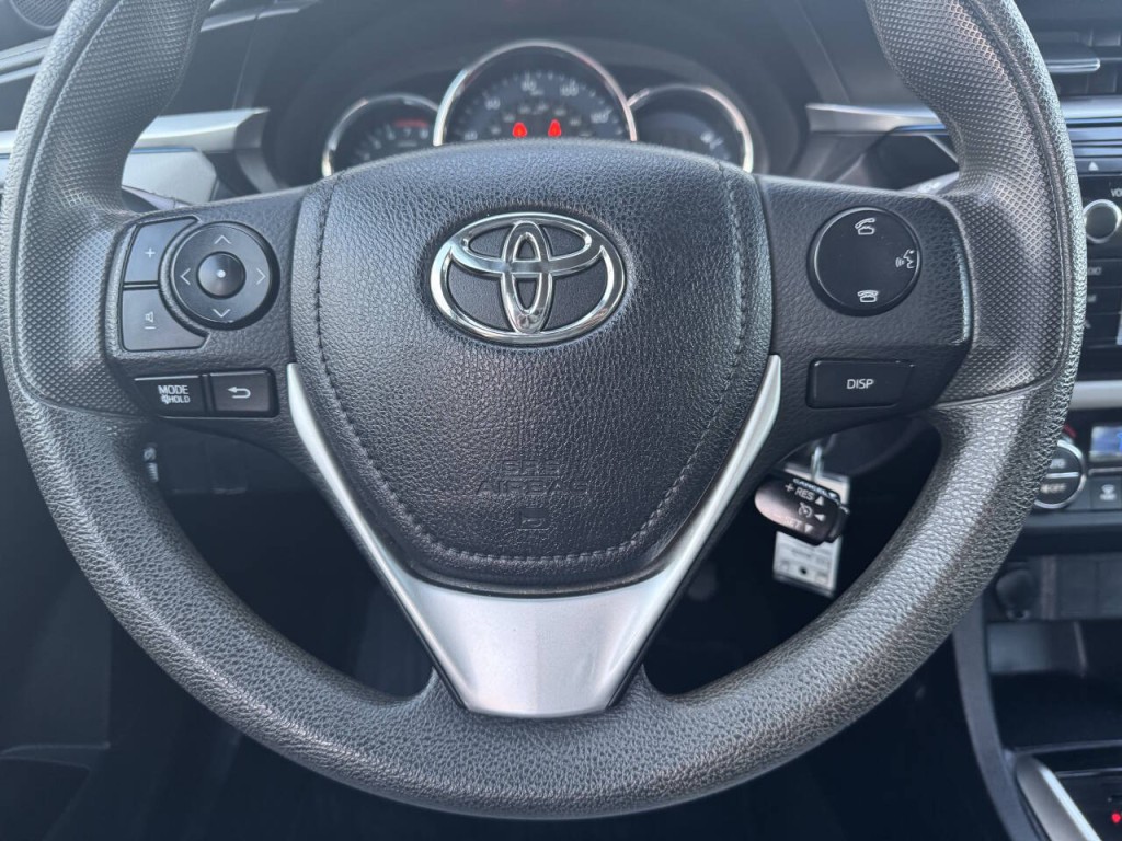 2016 Toyota Corolla Image 27