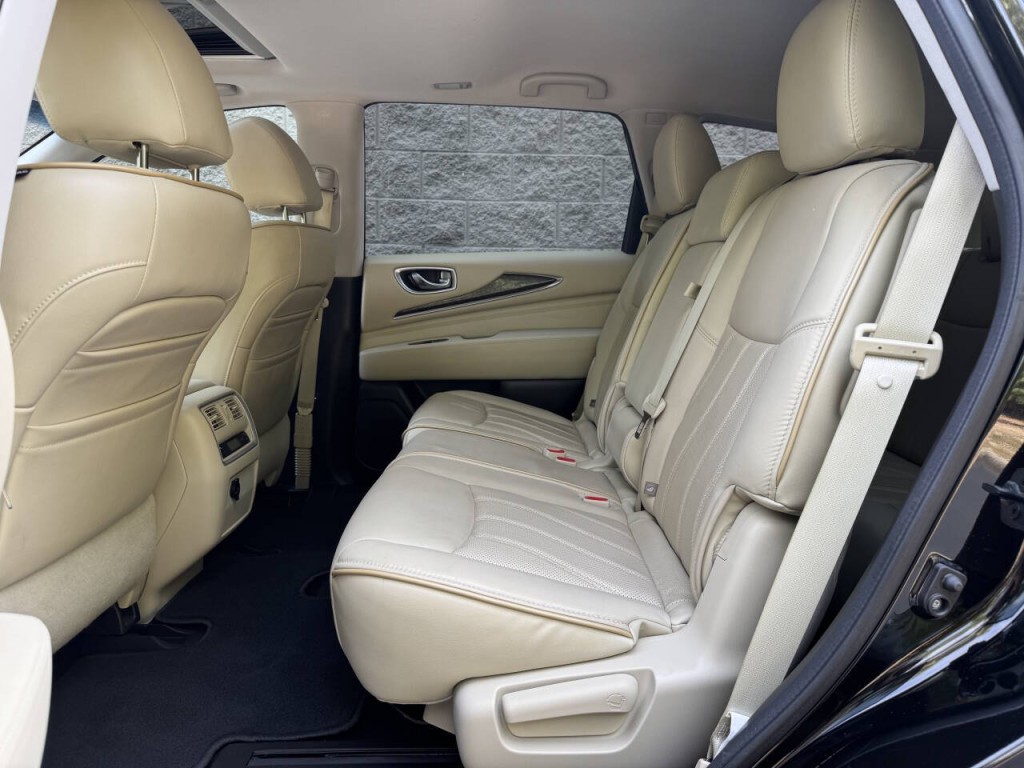 2015 INFINITI QX60 Image 31