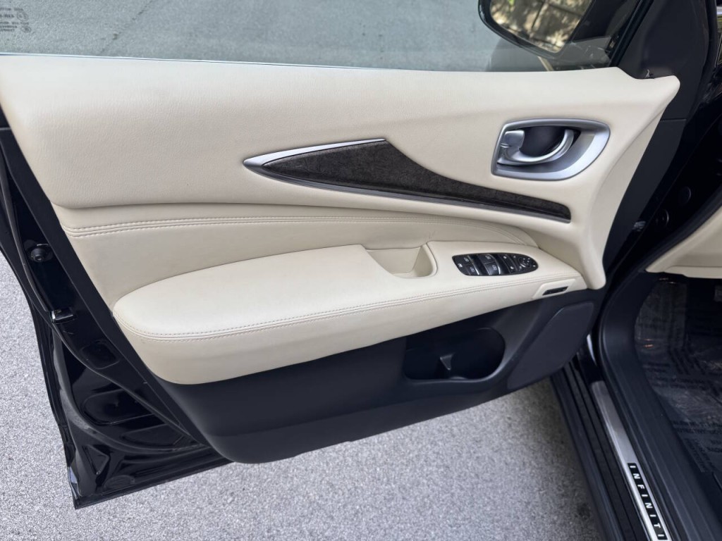 2015 INFINITI QX60 Image 33