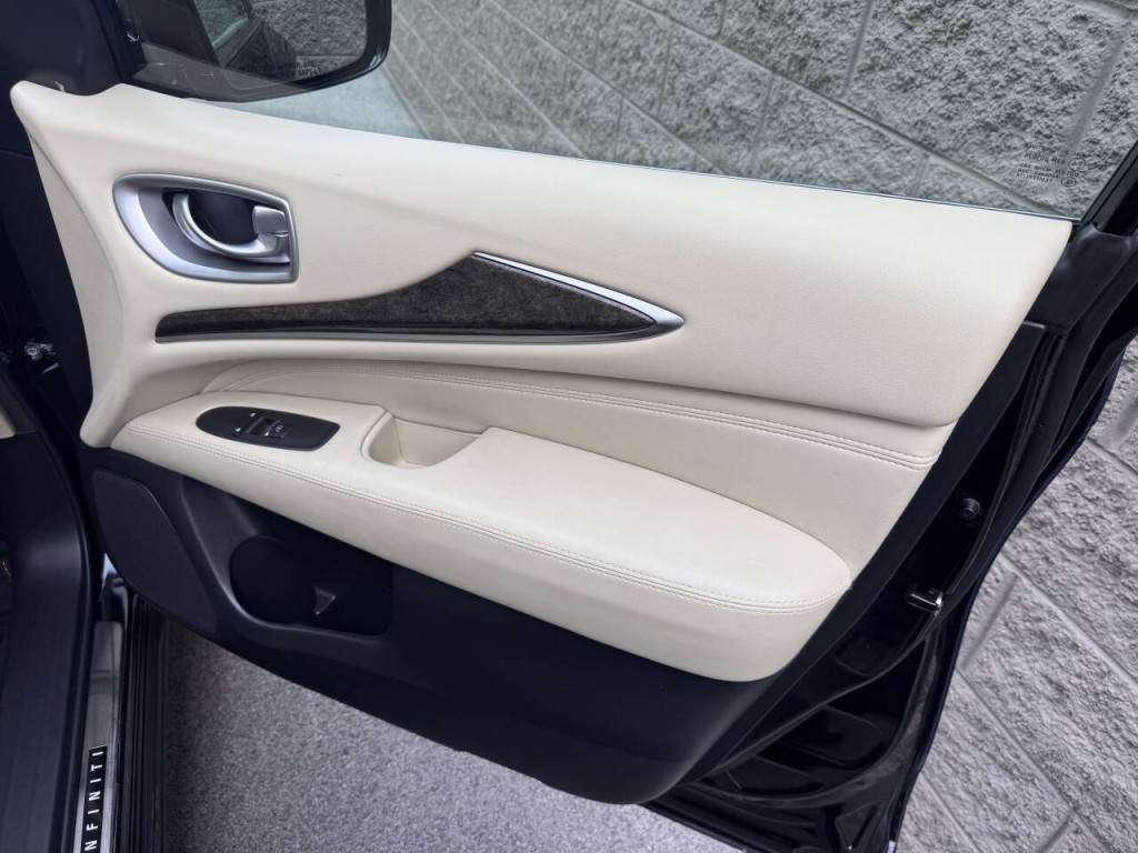 2015 INFINITI QX60 Image 35