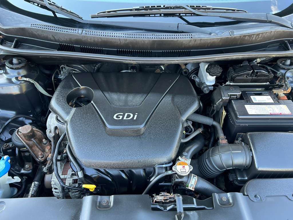 2015 Hyundai Accent Image 21