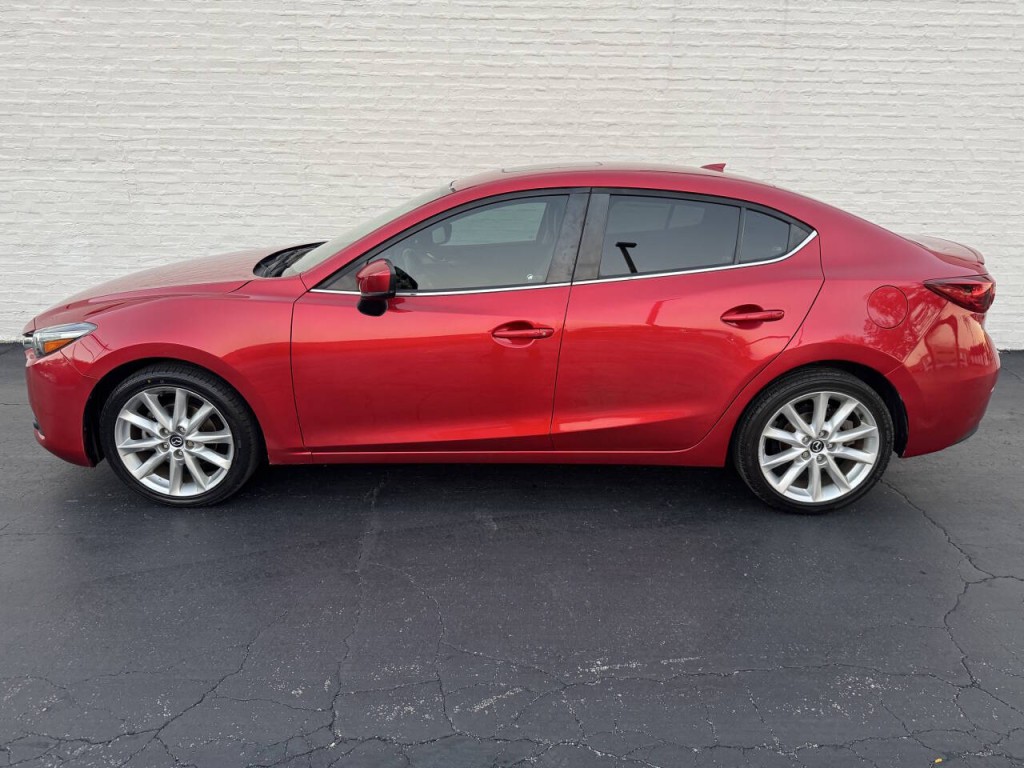 2017 Mazda Mazda3 Image 2