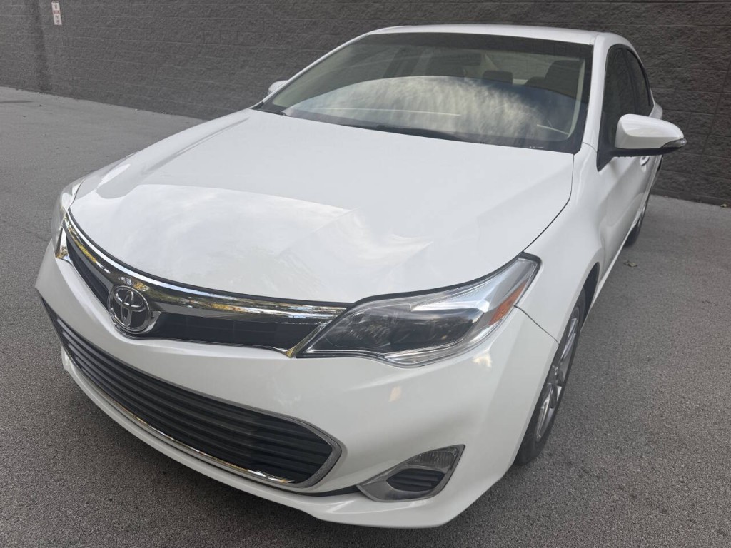 2015 Toyota Avalon Image 5