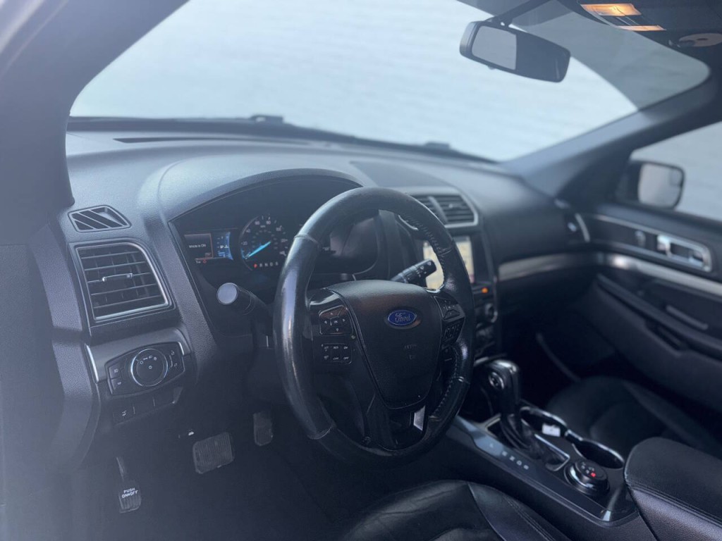2018 Ford Explorer Image 5