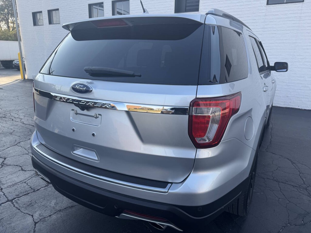 2018 Ford Explorer Image 19