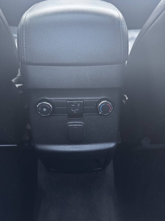2018 Ford Explorer Image 34