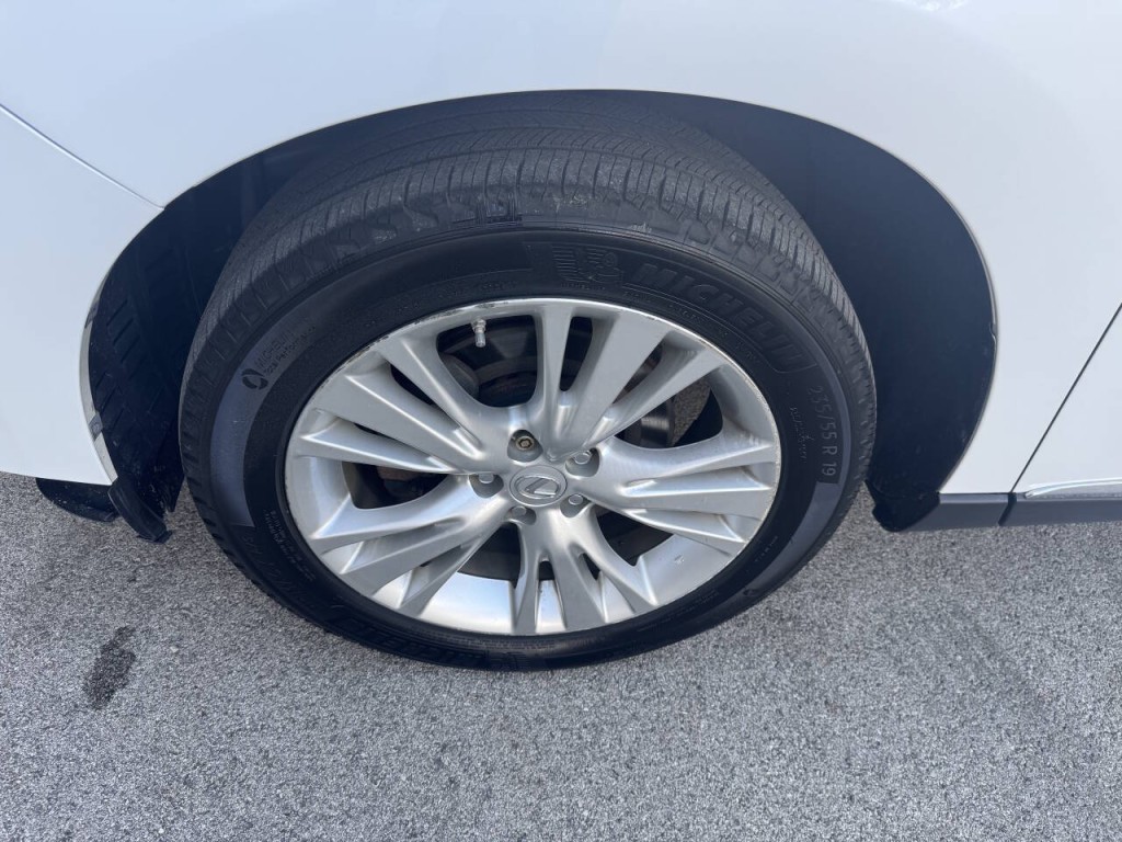 2010 Lexus RX 450h Image 17