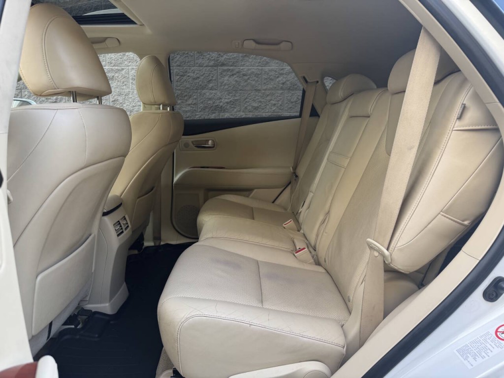 2010 Lexus RX 450h Image 25