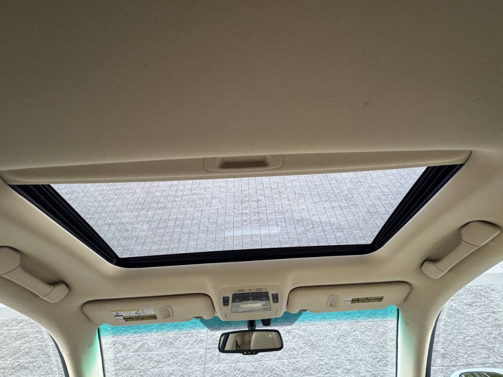 2010 Lexus RX 450h Image 26