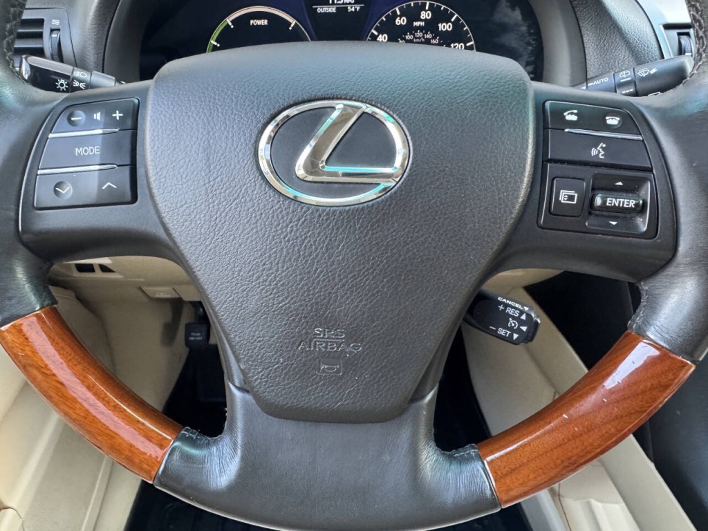 2010 Lexus RX 450h Image 31