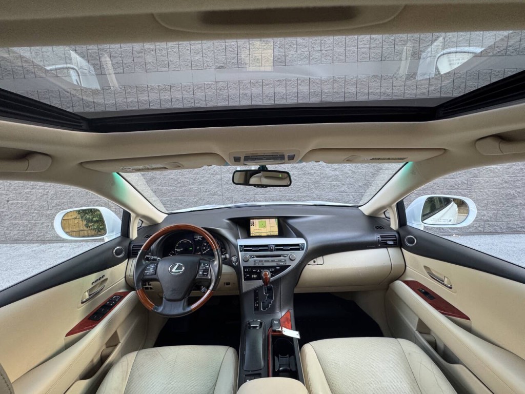 2010 Lexus RX 450h Image 33