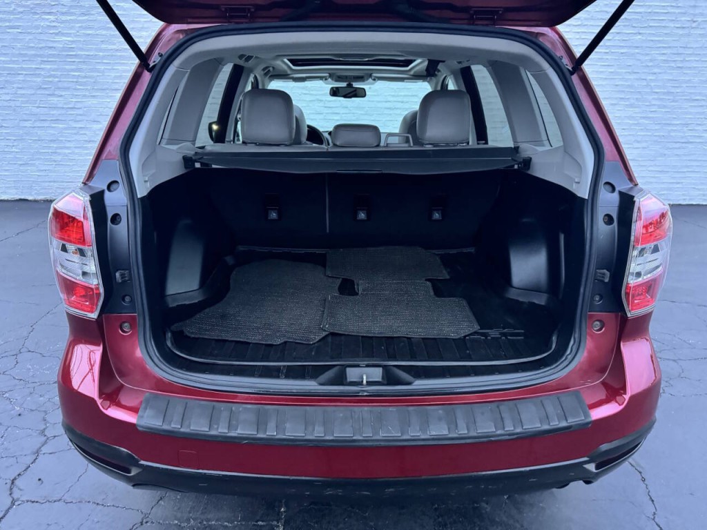 2015 Subaru Forester Image 18