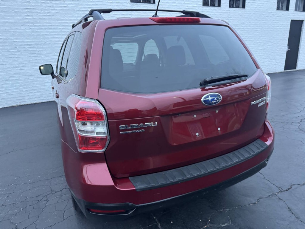 2015 Subaru Forester Image 21