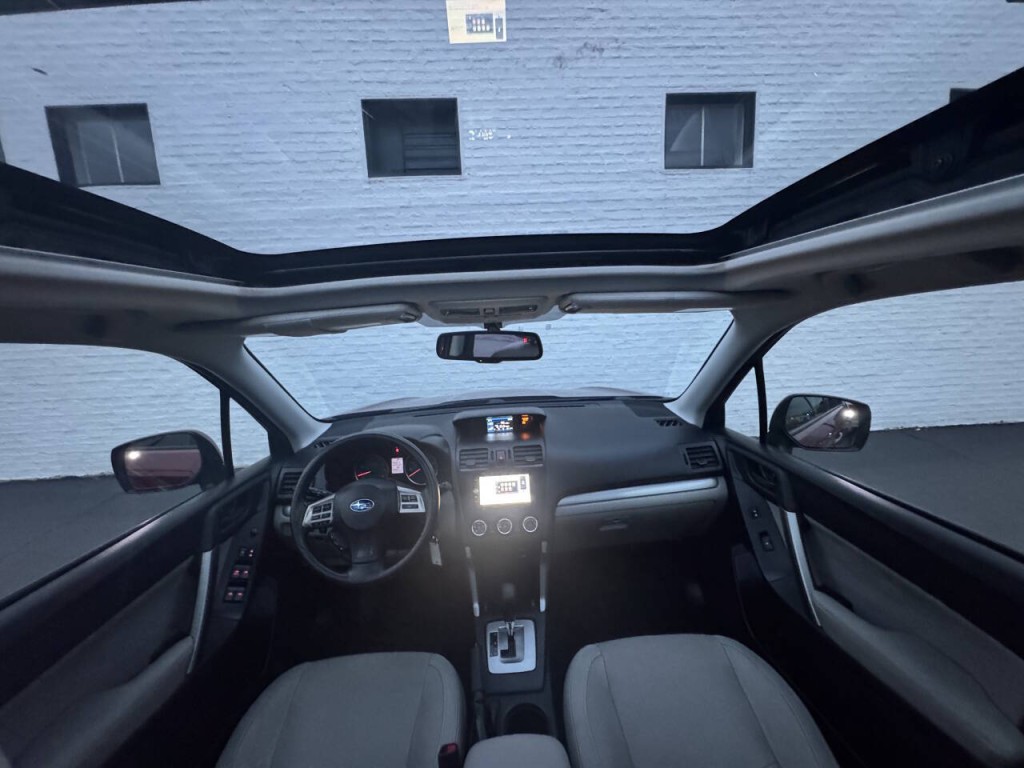 2015 Subaru Forester Image 31