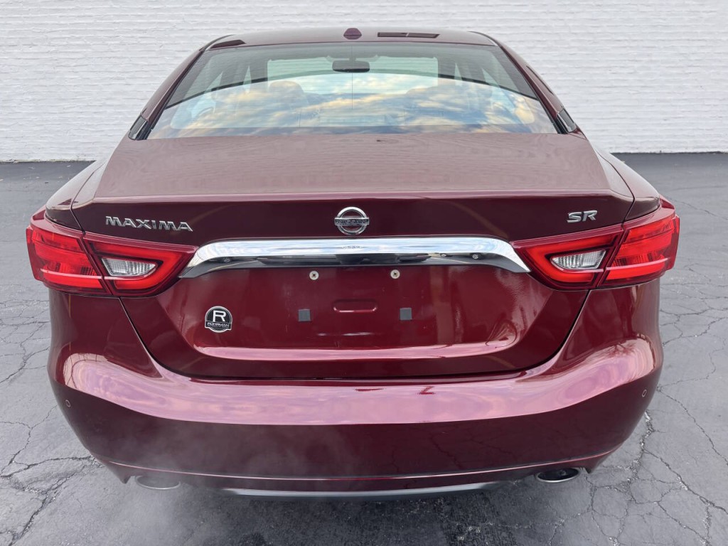 2016 Nissan Maxima Image 14