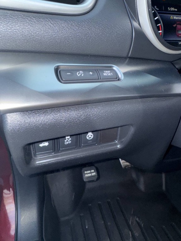 2016 Nissan Maxima Image 22