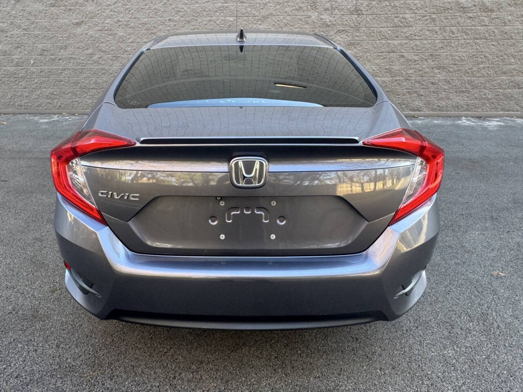 2018 Honda Civic Image 15