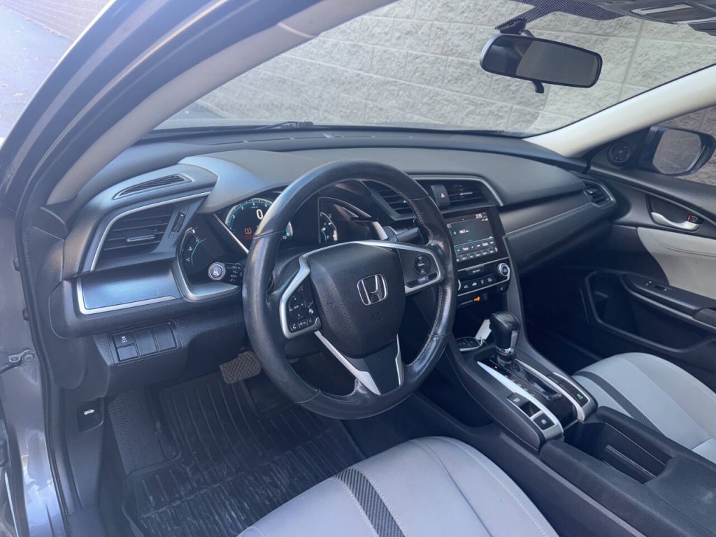 2018 Honda Civic Image 23