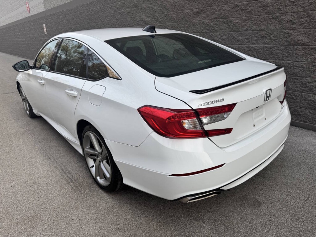 2021 Honda Accord Image 8
