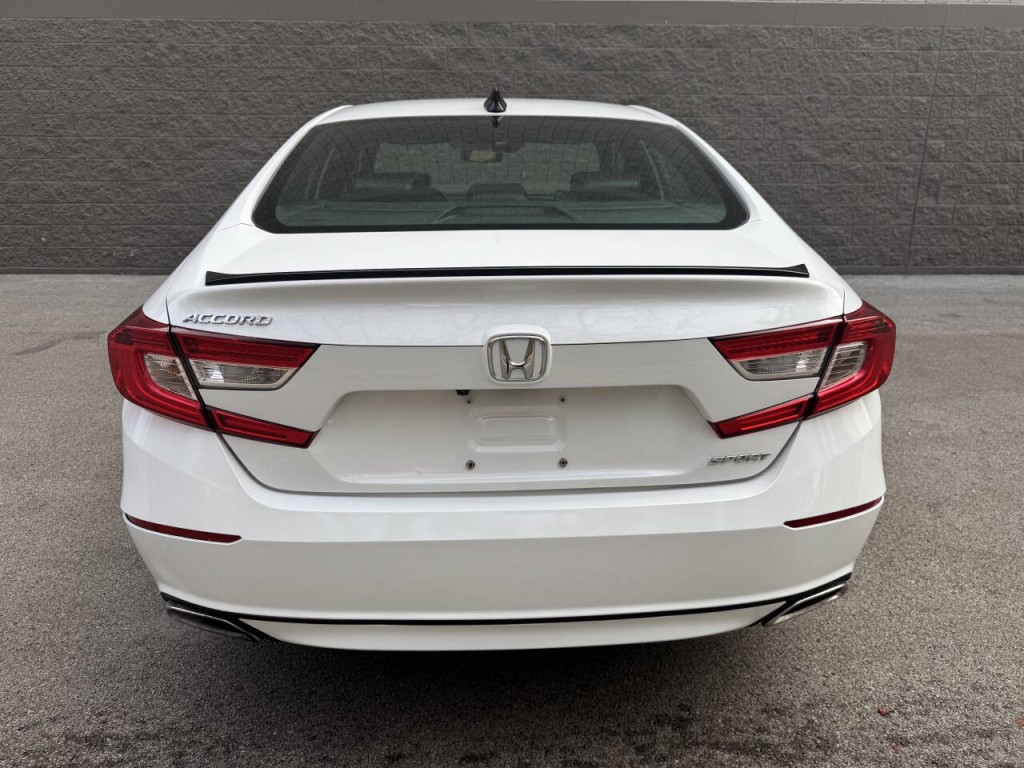 2021 Honda Accord Image 17