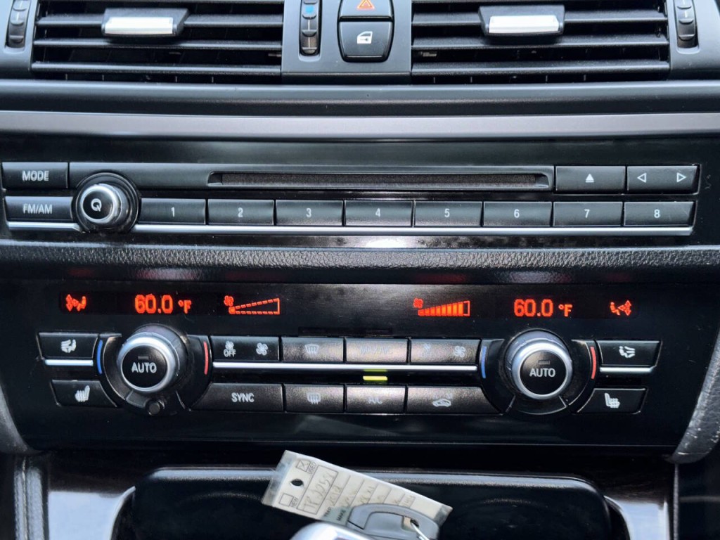 2012 BMW 5 Series Image 27