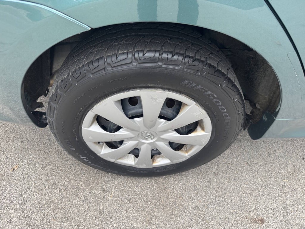 2010 Toyota Corolla Image 18