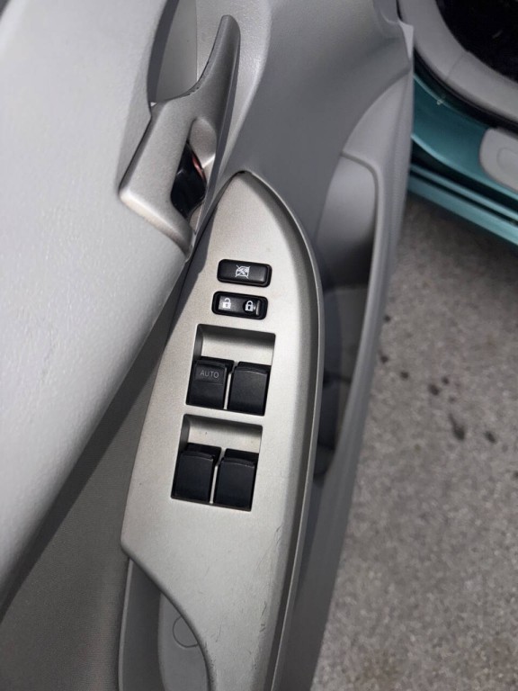 2010 Toyota Corolla Image 23