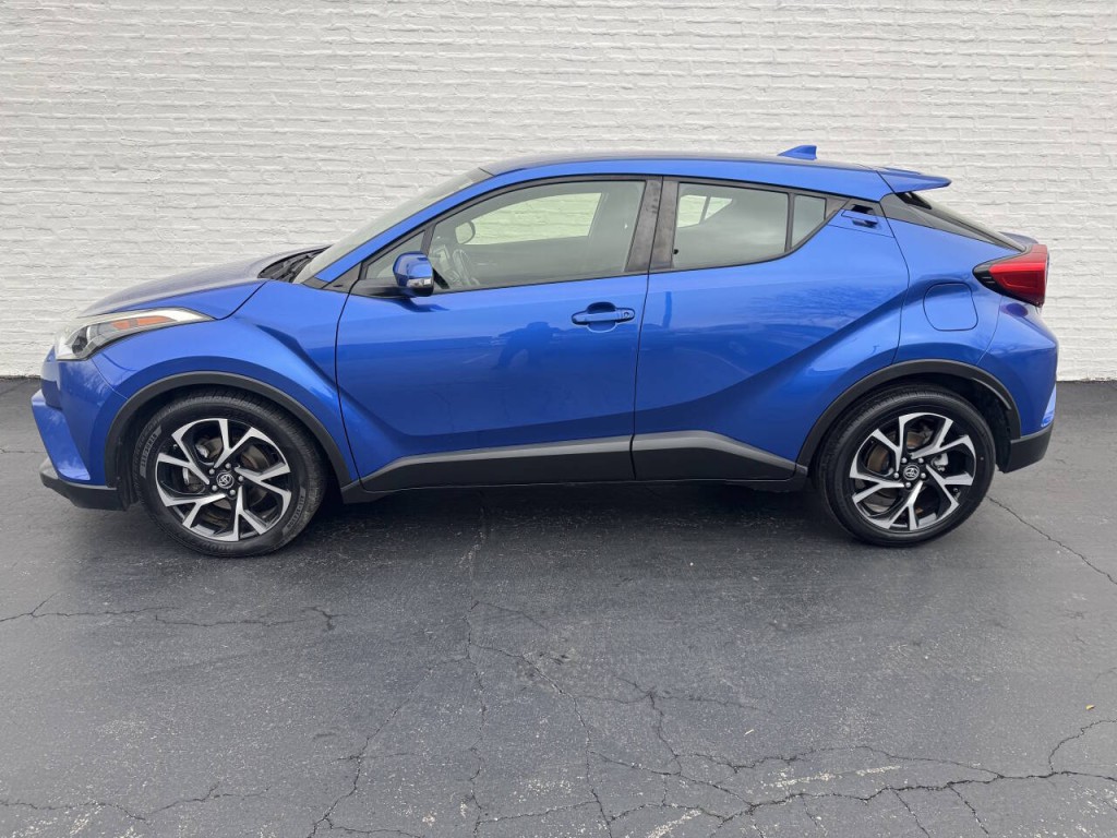 2018 Toyota C-HR Image 2