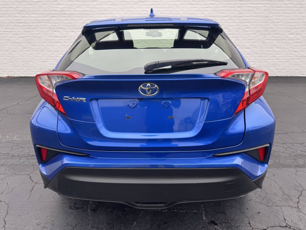 2018 Toyota C-HR Image 15