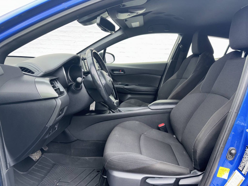 2018 Toyota C-HR Image 20
