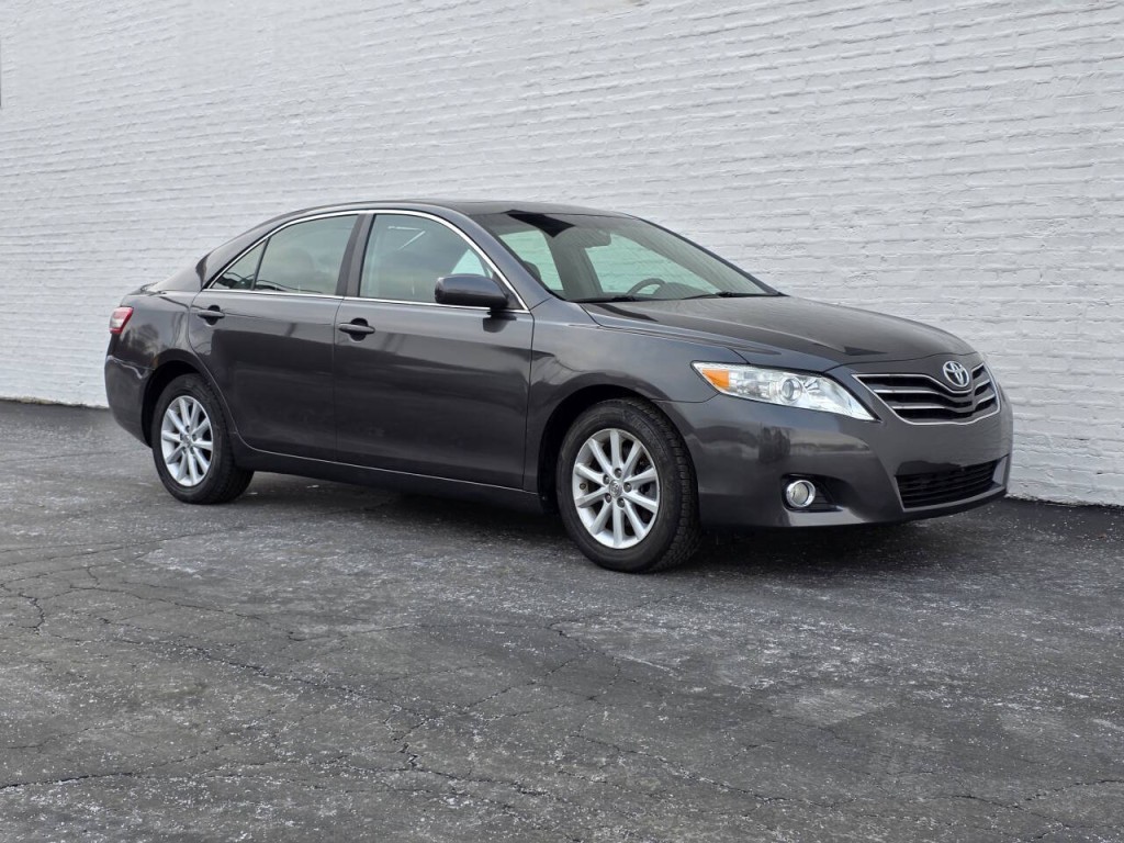 2011 Toyota Camry Image 15