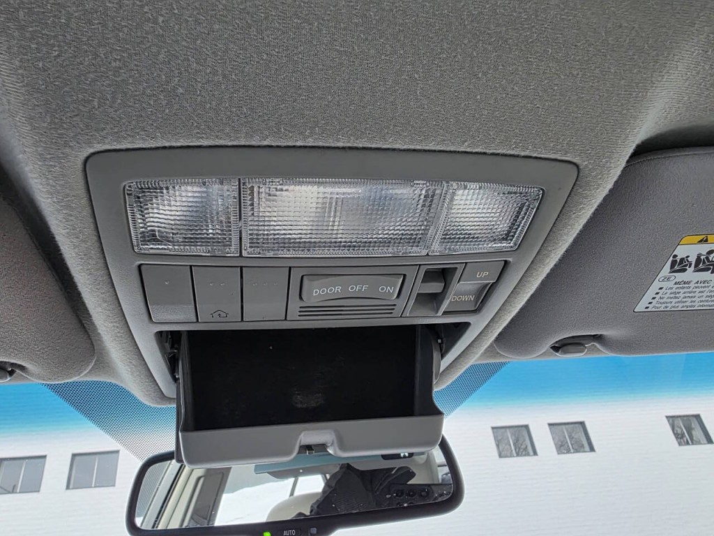 2011 Toyota Camry Image 31