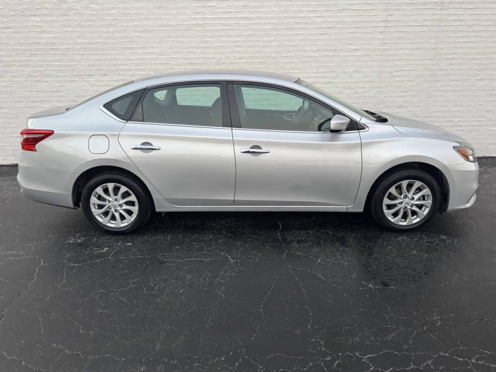2019 Nissan Sentra Image 6
