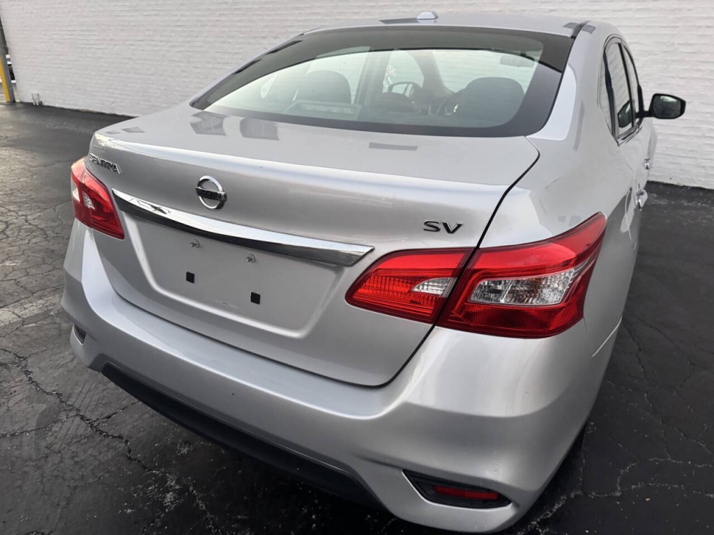 2019 Nissan Sentra Image 9