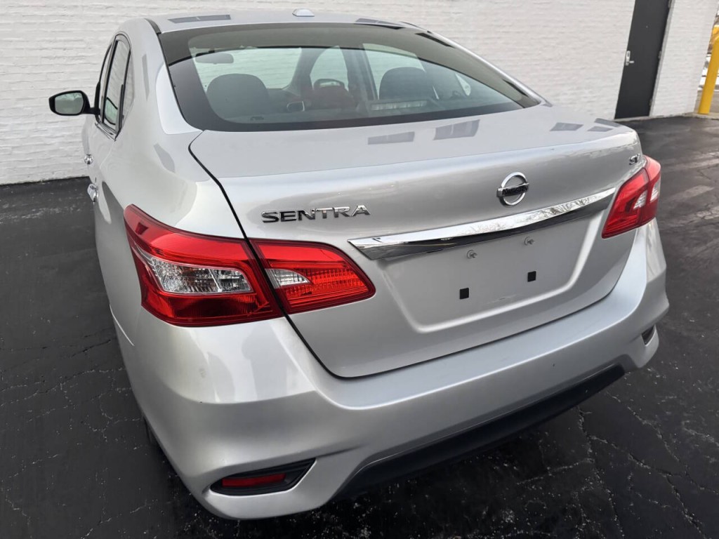 2019 Nissan Sentra Image 12