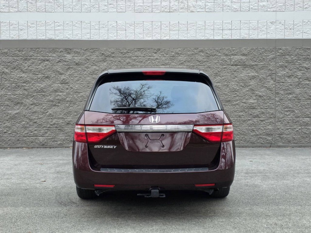 2011 Honda Odyssey Image 12