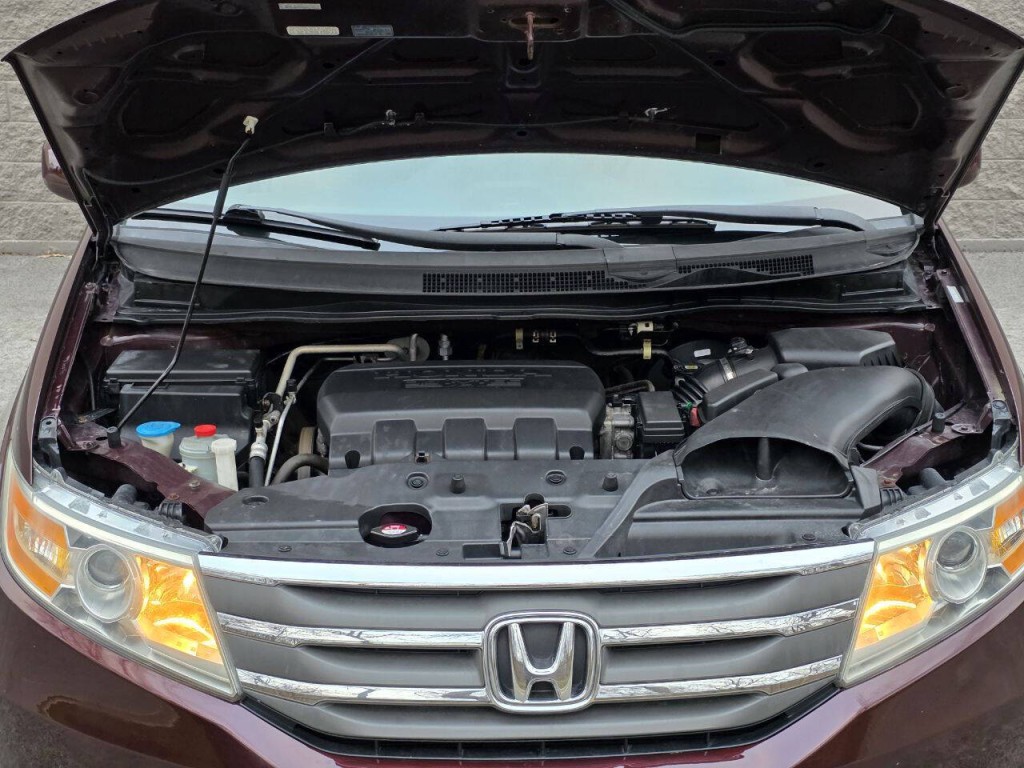 2011 Honda Odyssey Image 24