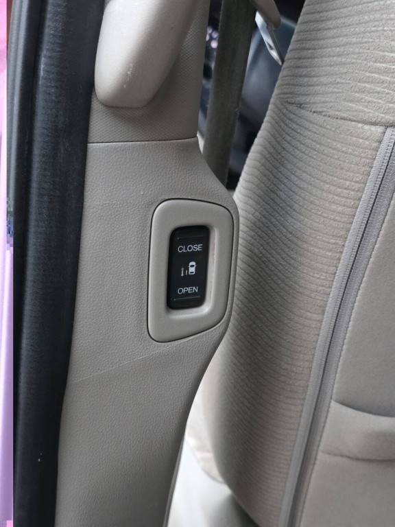 2011 Honda Odyssey Image 27