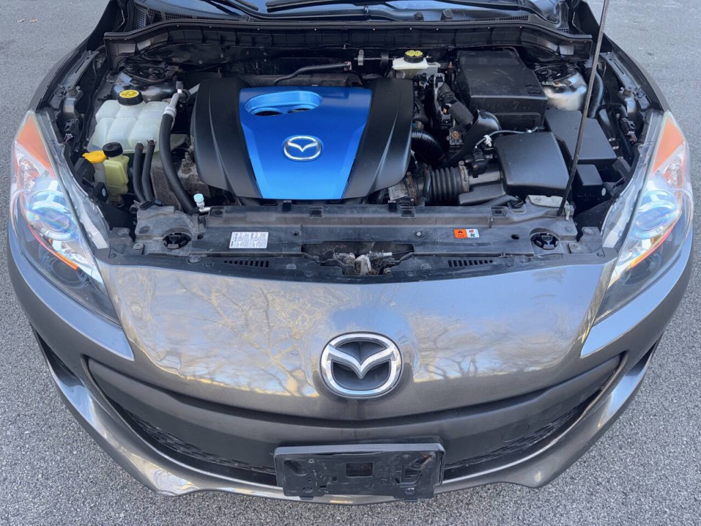 2013 Mazda Mazda3 Image 4