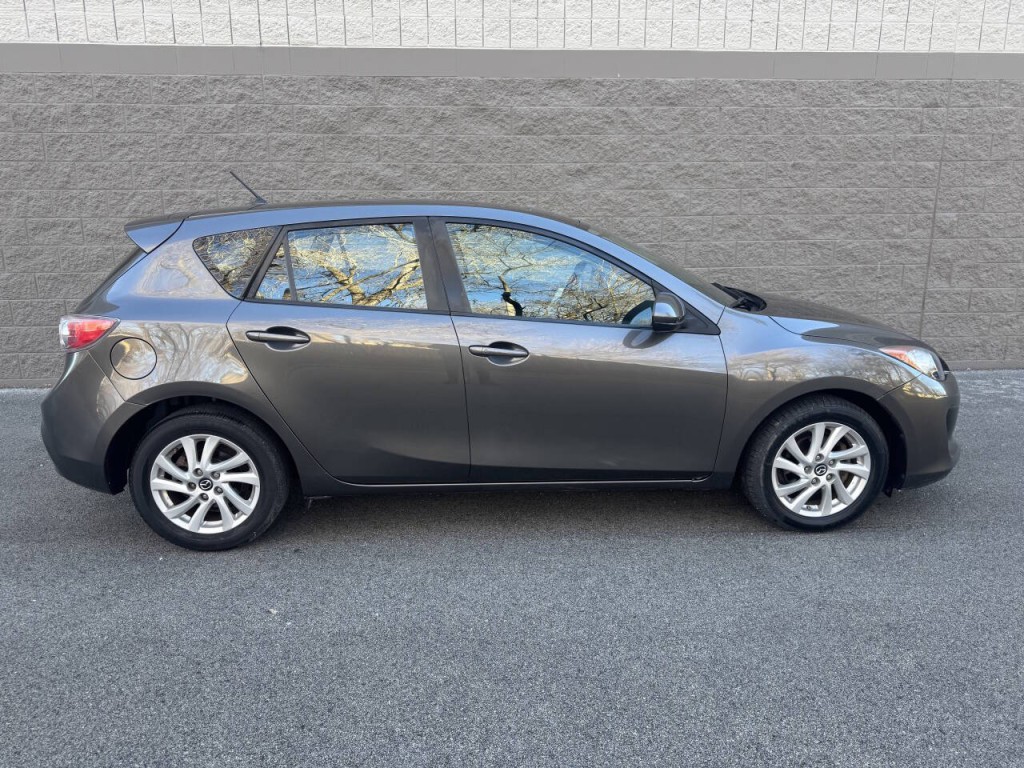 2013 Mazda Mazda3 Image 8