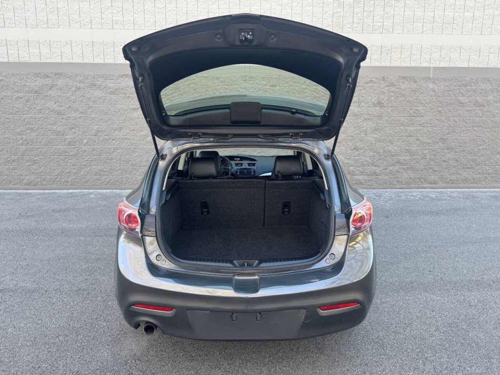 2013 Mazda Mazda3 Image 10