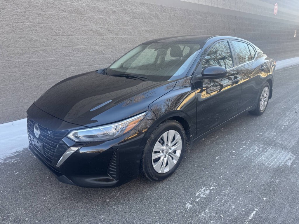 2024 Nissan Sentra Image 1