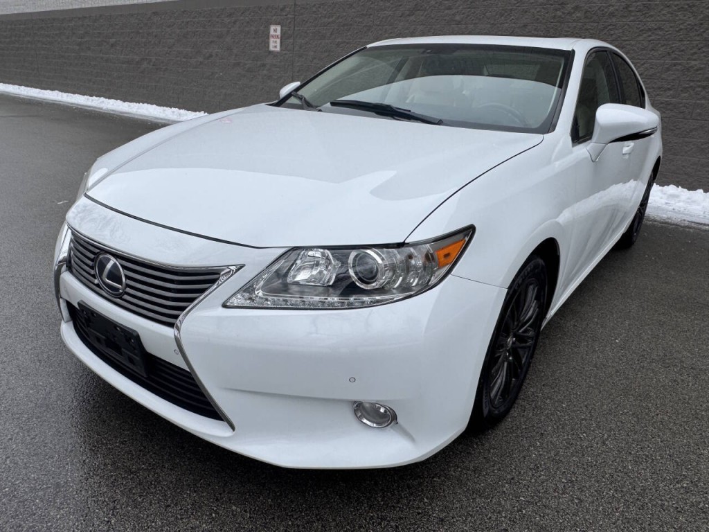 2013 Lexus ES 350 Image 4
