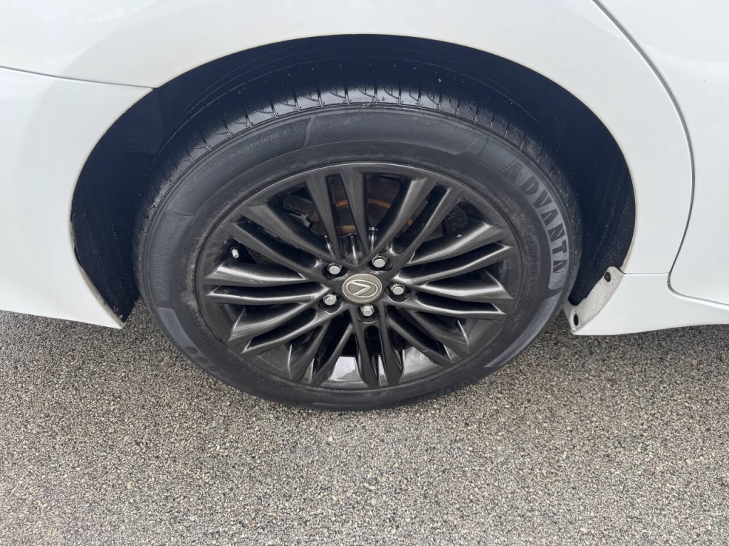 2013 Lexus ES 350 Image 18