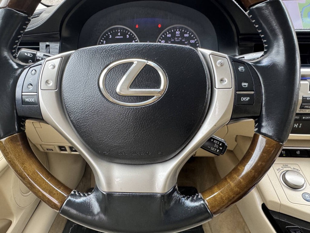 2013 Lexus ES 350 Image 33