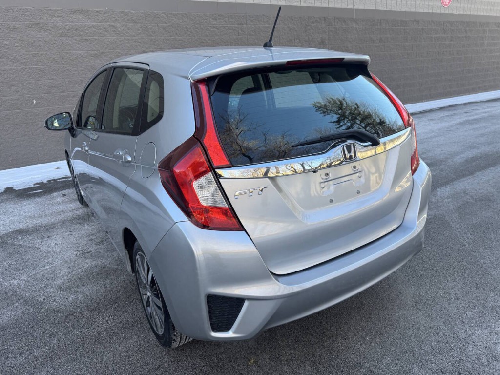 2015 Honda Fit Image 12
