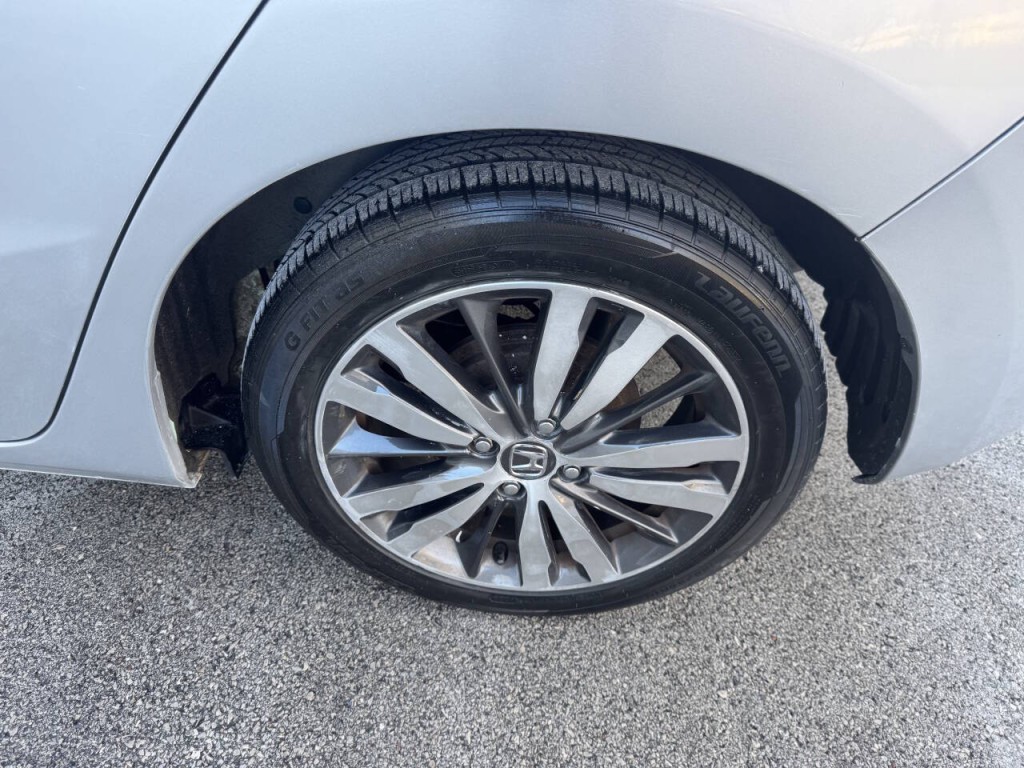 2015 Honda Fit Image 14