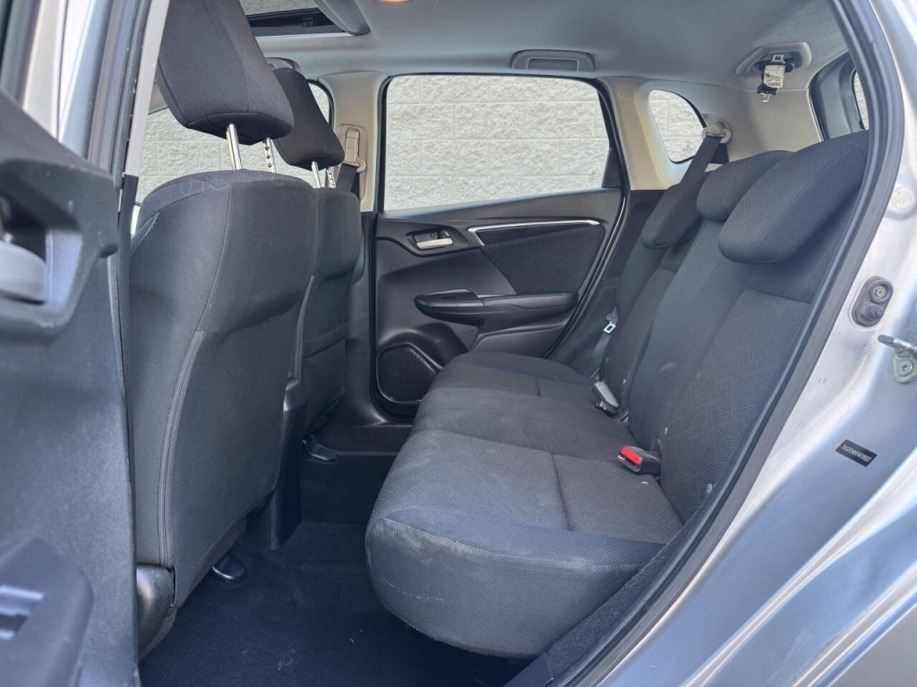 2015 Honda Fit Image 29